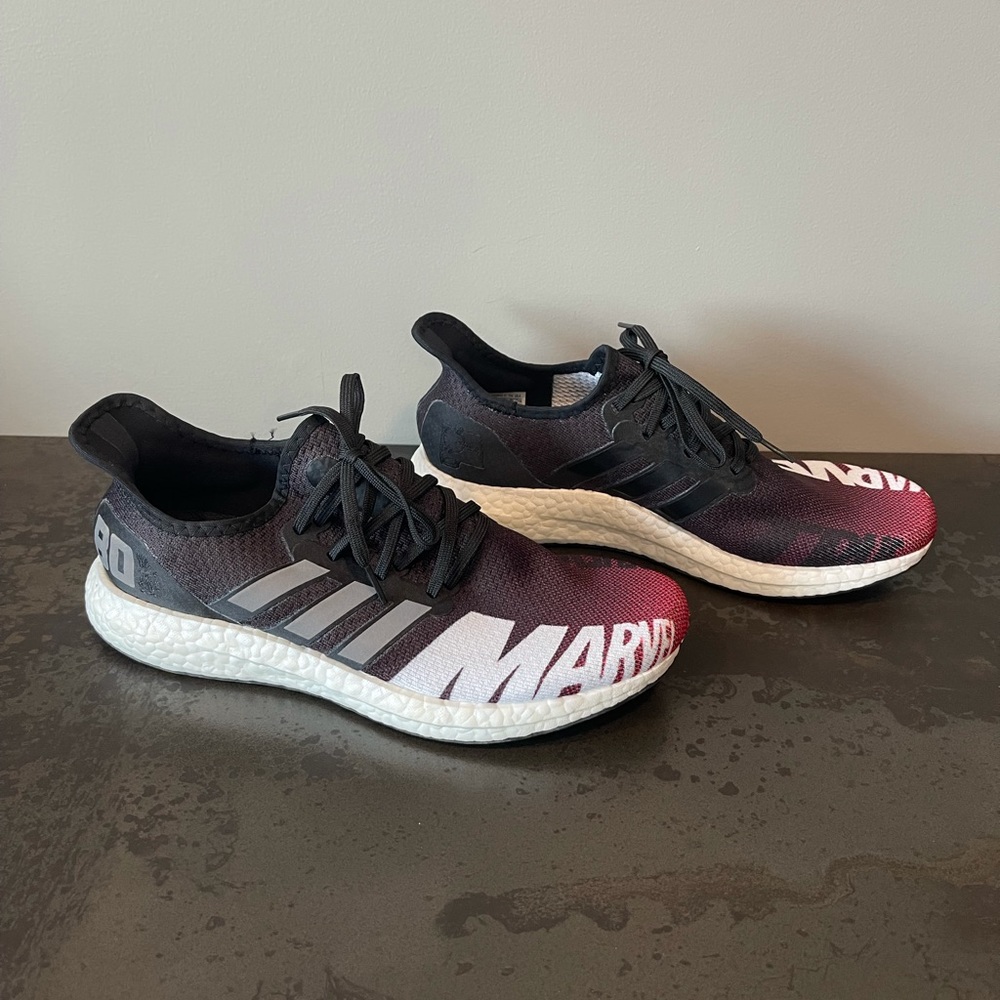 🚨ADIDAS AM4 MARVEL x FOOTLOCKER 80th ANNIVERSARY VOL.1 - UNWORN🚨